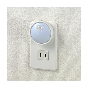 ELPA ＬＥＤセンサー付ナイトライト 人感・明暗タイプ ホワイト PM-LA301(W) ［白色 /コンセント式］ 【864】 | ELPA