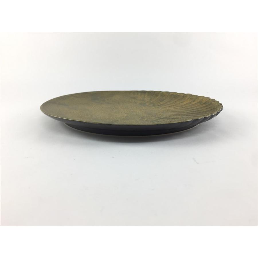 有田焼 吉右衛門窯 195片菊割プレート 黒金泡 19.5cm 中皿 丸皿 変形皿