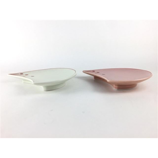 有田焼★花びら型白陶器皿★作家モノ K30-14346.