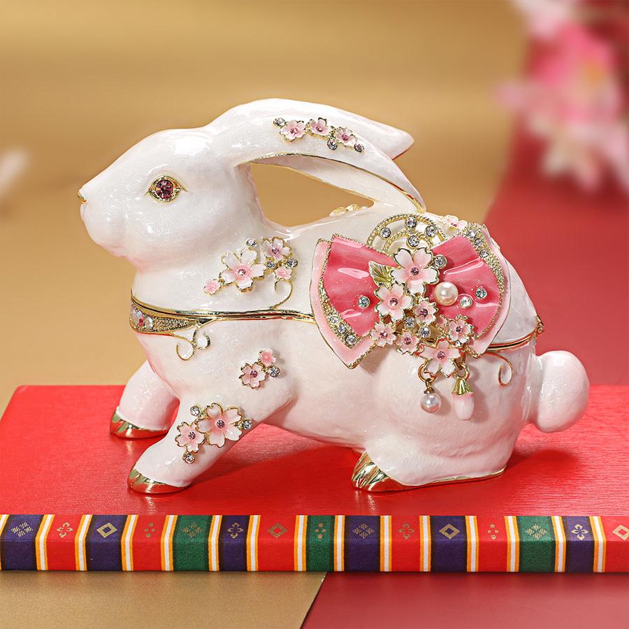 東京銀座PICALS 【正規品】 花兎 うさぎ 2023年 干支 卯年 東京銀座PICALS 【正規品】 花兎 うさぎ 2023年 干支 卯年