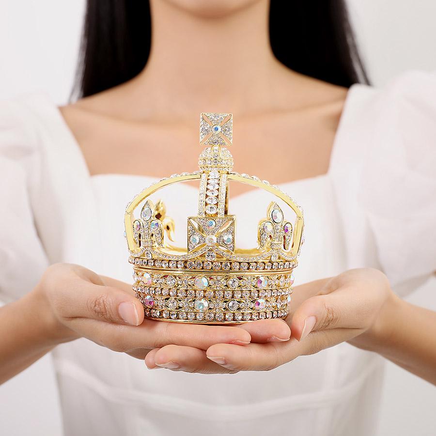 東京銀座PICALS 【正規品】 ヴィクトリア女王の小さな王冠 東京銀座PICALS 【正規品】 ヴィクトリア女王の小さな王冠