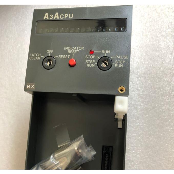 新品 MITSUBISHI/三菱 A3ACPU シーケンサ-