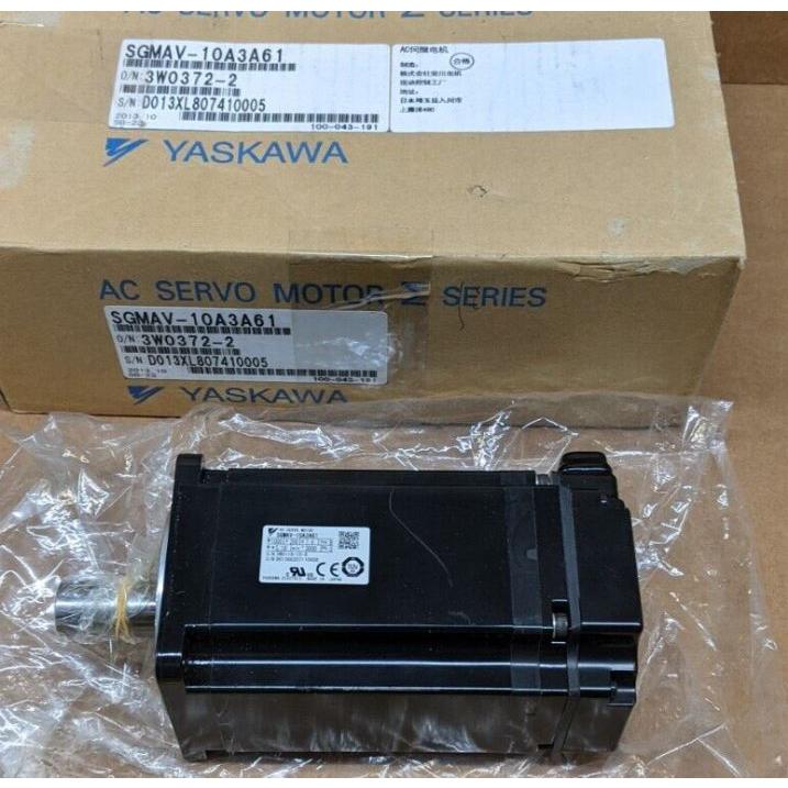 1PZ Servomotore usato YASKAWA SGMAV-08ADK-HA21 spedizione