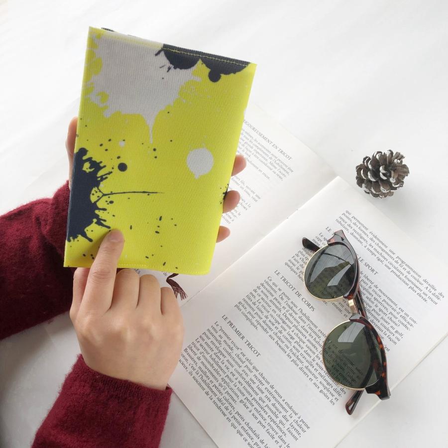 ペイント柄ブックカバー 文庫本 派手 柄物 ペンキ スプラッター おしゃれ 中学生 高校生 大学生 面白い おもしろ 女子 男子 入学 祝い 誕生日 ギフト かっこいい Pr プロディガルyahoo店 通販 Yahoo ショッピング