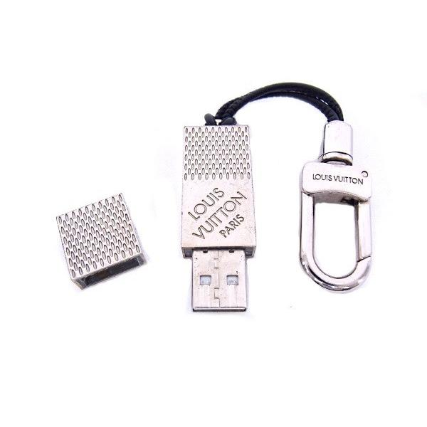 LOUIS VUITTON ルイヴィトン USBメモリー M72389 クレUSB LOUIS VUITTON ルイヴィトン USBメモリー M72389 クレUSB