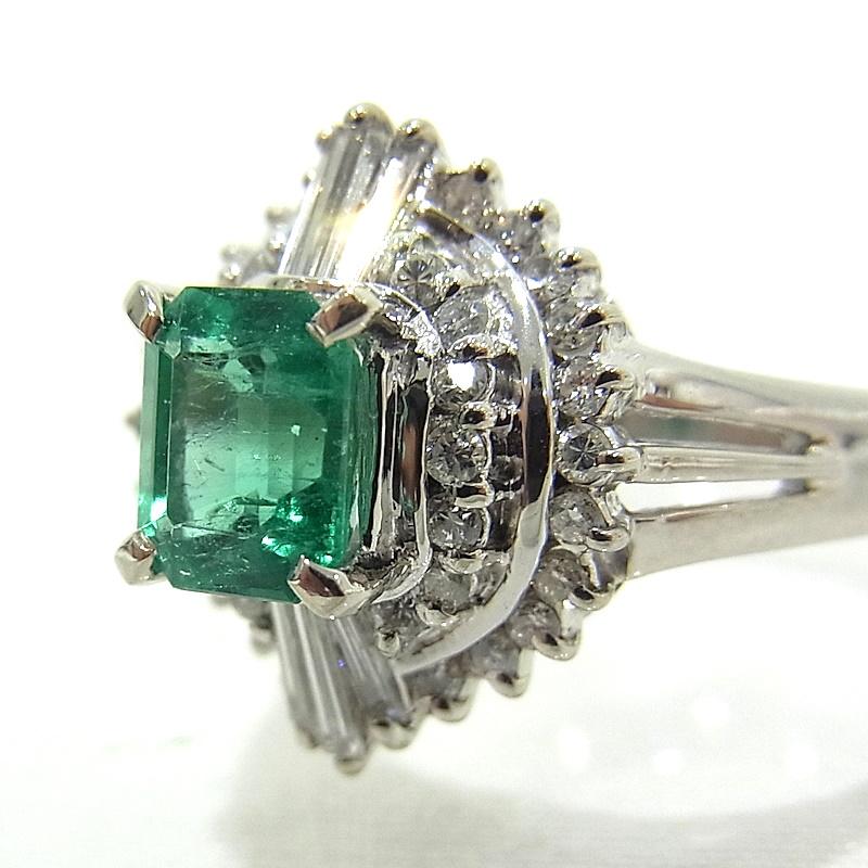 Pt900　プラチナ　指輪　エメラルド 0.772ct ダイヤモンド　0.33ct　ノーブランド　リング　約12号 【中古】【程度A】【美品】の画像
