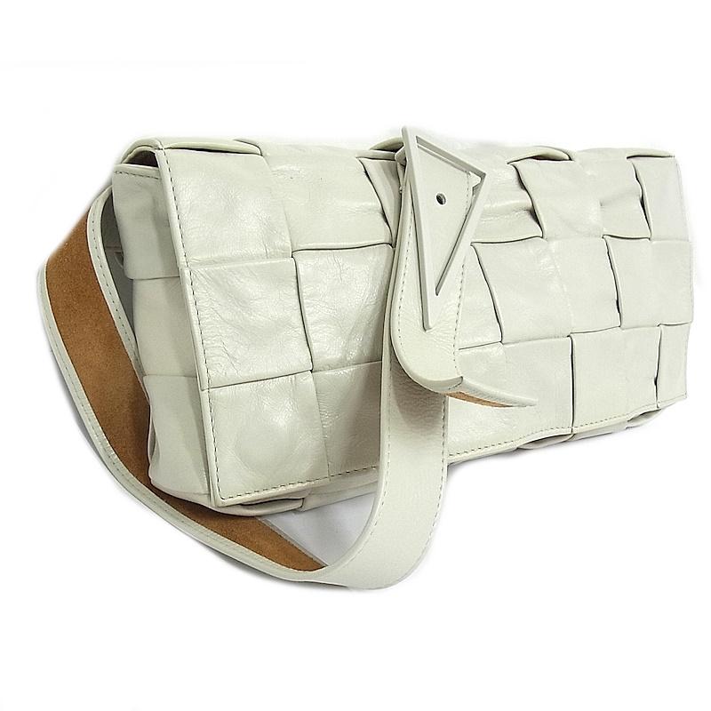 BOTTEGA VENETA ボッテガヴェネタ ザ・ストレッチ カセット BOTTEGA VENETA ボッテガヴェネタ ザ・ストレッチ カセット