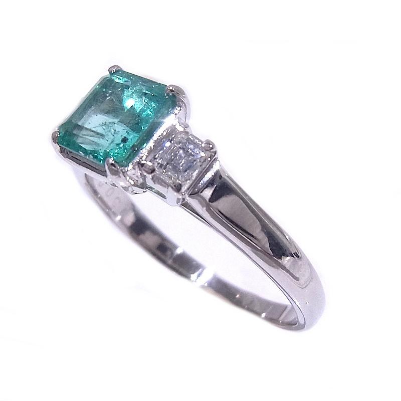 Pt900 プラチナ 指輪 エメラルド 1.30ct ダイヤモンド 0.38ct リング 約18号 ミニソーティング付き【中古】【程度A】【美品】の画像