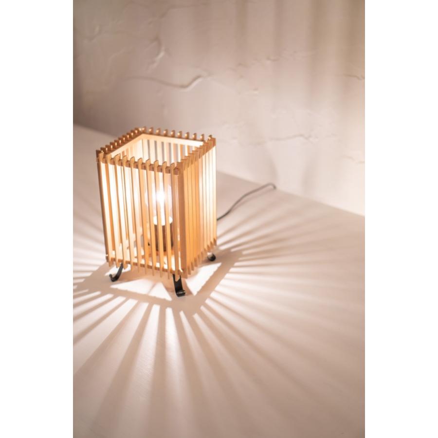 (メーカー直送) 新洋電気 簾 和風スタンドライト 白熱灯 A516-O 和室 照明 強化和紙 ワーロン素材 おしゃれ 日本製 国産 木製
