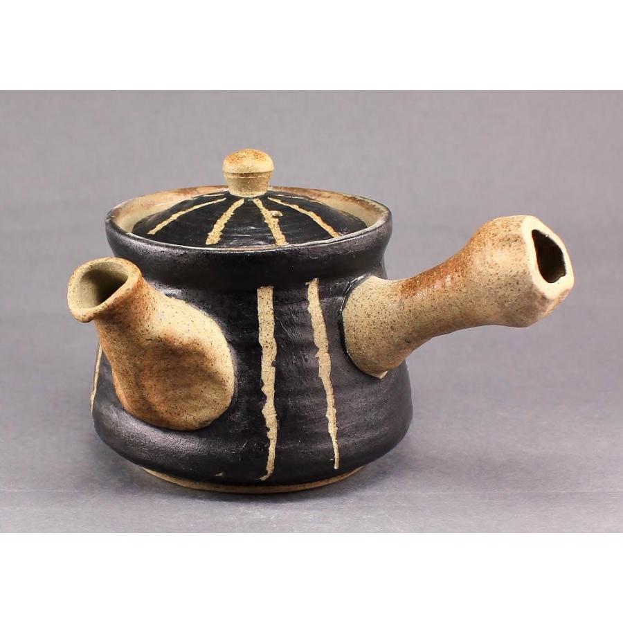 瀬戸焼小壺茶入り 瀬戸焼 手描き 手彫 十草 黒 急須 (小） 茶こし付 : やきもの工房・炎