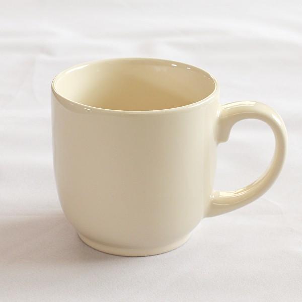 奶油色陶瓷马克杯