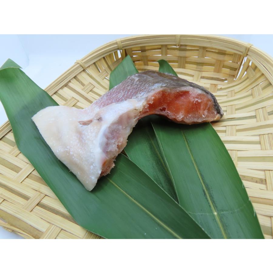 新作からsaleアイテム等お得な商品 満載 塩銀鮭のカマ 身がたっぷりついています Cisama Sc Gov Br