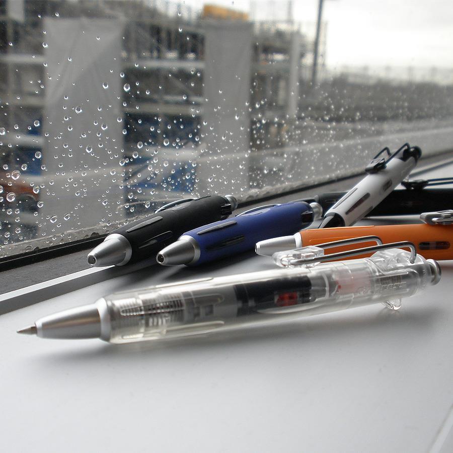 文房具・事務用品 TOMBOW JAPAN カーボン調 ボールペン