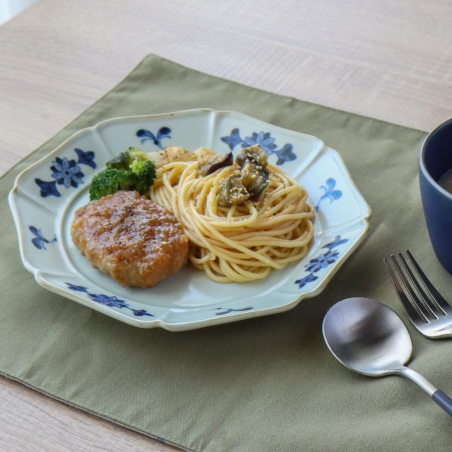 お皿 21cm パスタ皿 波佐見焼 和食器 おしゃれ かわいい 古染付 陶器 花 シンプル｜yamachu-aritayaki｜02