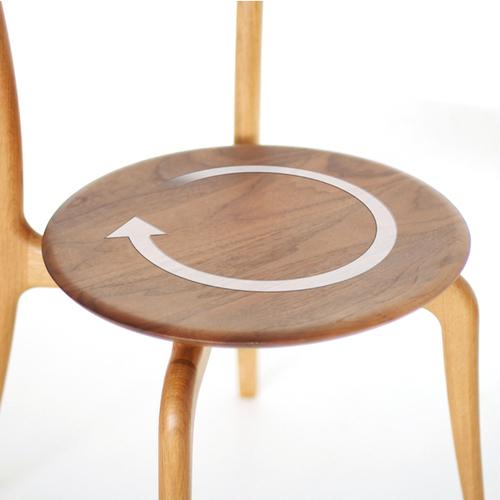 【超激レア】 大塚家具 ダイニングチェア 「OR-02」 座面回転機能付きスタッキングチェア オーク／ウォールナット材 【DGJ7296261446】(26598円)