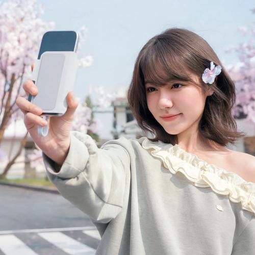 Insta360 AA2929000 Snap 自撮りモニター リアカメラが捉える映像を