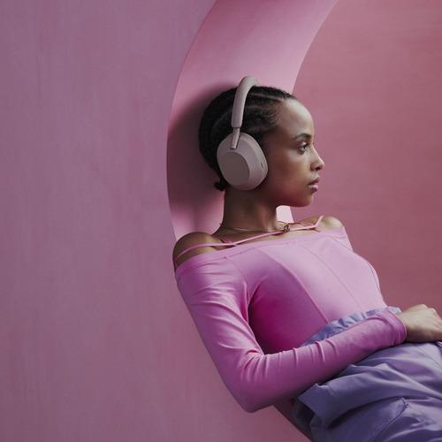 ソニー ワイヤレス ヘッドホン ハイレゾ ノイズキャンセリング 最大40