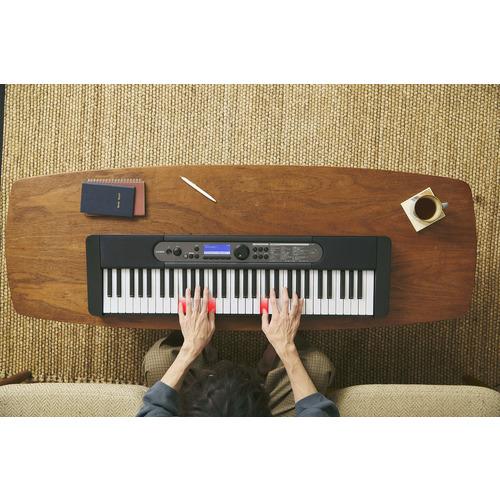 カシオ計算機 LK-540BK 光ナビゲーションキーボード 200曲内蔵 61鍵