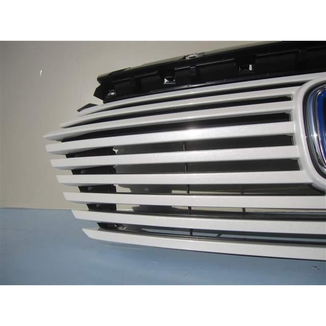 新車外し・未使用】 ホンダヴェゼル RU3型フロントグリル