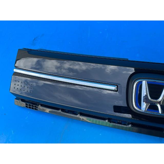 新車外し品☆35001☆6AA-GT5/GT7 フリード e:HEV エアー☆フロント 