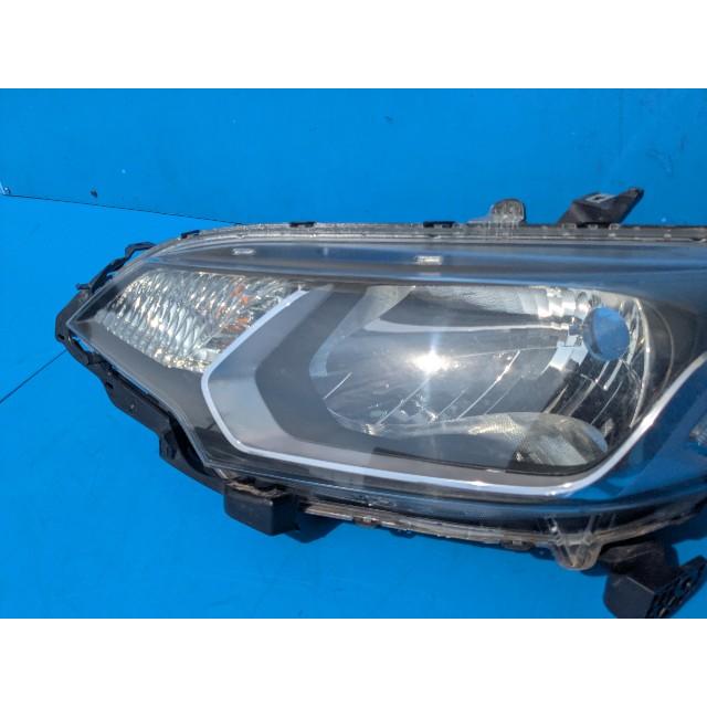 中古良品☆35149☆前期 フィットハイブリッド GP5☆左ヘッドライト