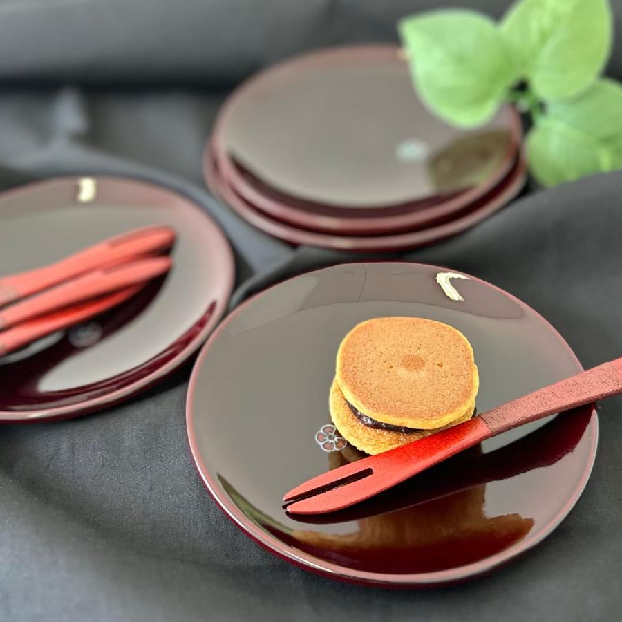 銘々皿 和菓子 皿 フォーク付 5枚組 4.2寸 総溜 明月 セット 銘々皿 和菓子 皿 フォーク付 5枚組 4.2寸 総溜 明月 セット