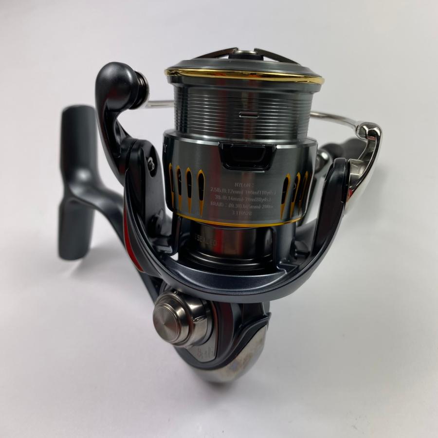 新品未使用　エアリティ SF2000SS-P ライン付き DAIWA（ダイワ） 23エアリティ SF2000SS-P スピニングリール 中古