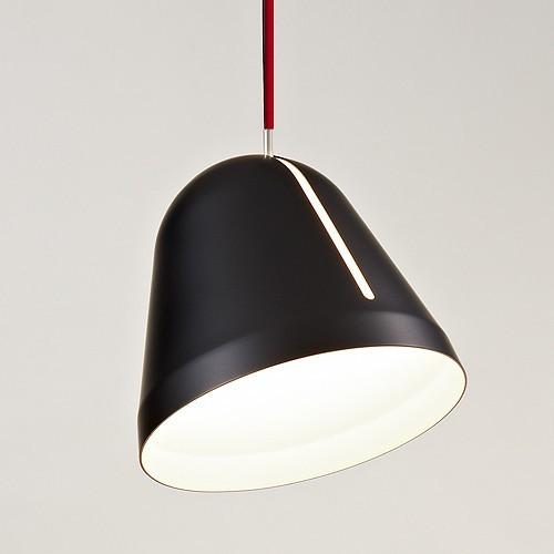 NYTA（ニュイタ）ペンダント照明 Tilt（ティルト）黒シェード+赤コード（ランプ別売）(受注品)