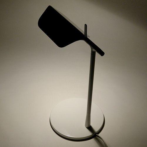FLOS （国内在庫あり）タブ TAB T LED ホワイト FLOS（フロス 