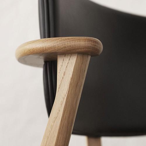 artek(アルテック)アームチェア DOMUS CHAIR(ドムスチェア) ホワイト×革ブラック(受注品)｜yamagiwa｜02