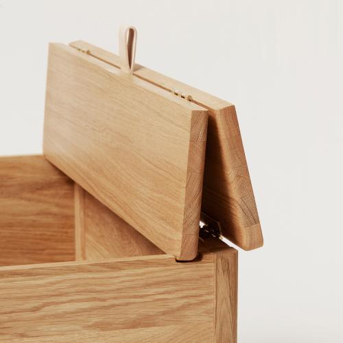 FORM & REFINE（フォームアンドリファイン） A Line Storage Bench（エーライン ストレージ ベンチ）W680mm オークの画像