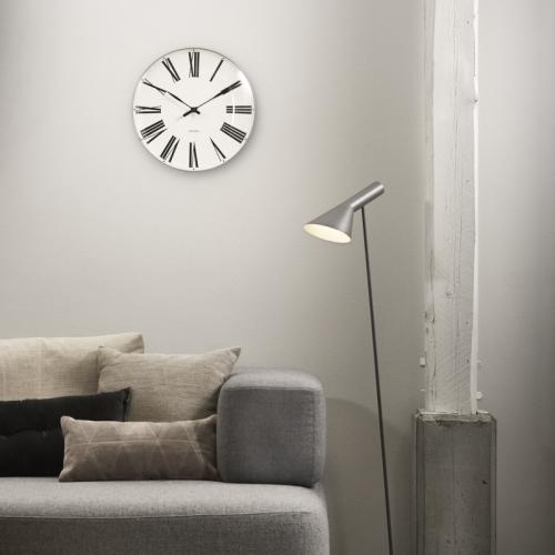 ARNE JACOBSEN（アルネ ヤコブセン） 掛時計 Roman（ローマン） 290mm