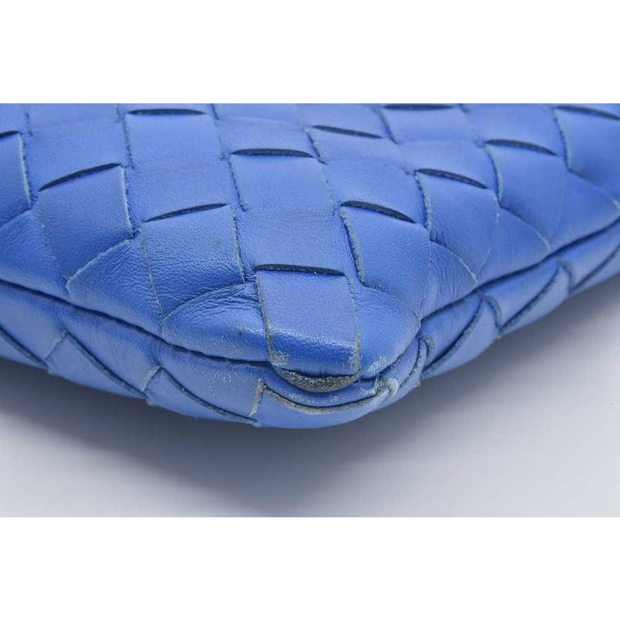 BOTTEGA VENETA（ボッテガ・ヴェネタ） イントレチャート クラッチ