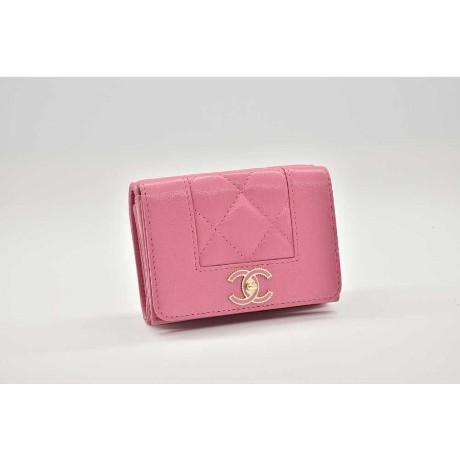 CHANEL マドモアゼル3つ折り財布
