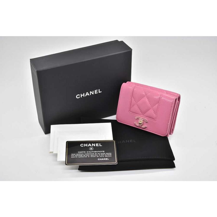 CHANEL シャネル キャビアスキン マドモアゼル Vステッチ 三つ折り財布 シャネル CHANEL 3つ折り財布 キャビアスキン MINI WALLET CHANEL