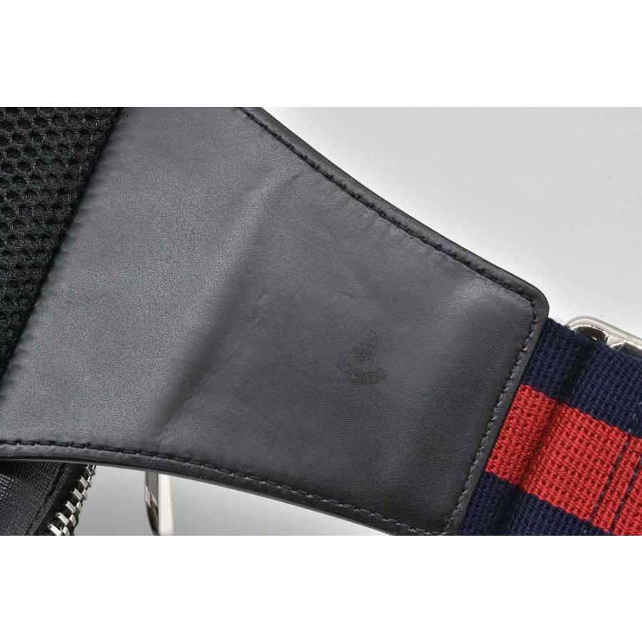 美品 グッチ ベルトバッグ ショルダーバッグ GGスプリーム PVC ブラック系 GUCCI（グッチ） ソフト GGスプリーム ベルトバッグ クロスボディー