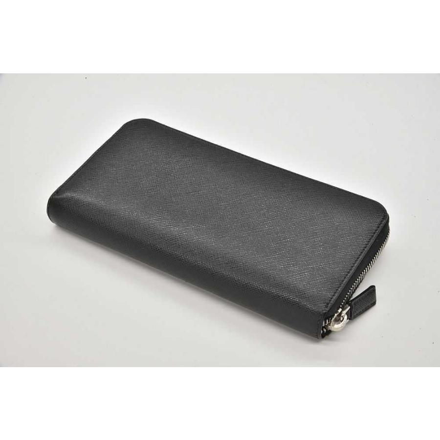 PRADA サフィアーノ ブラックレザー 二つ折り財布 ラウンドファスナー PRADA（プラダ） 財布 2つ折り財布 サフィアーノレザー コンパクト