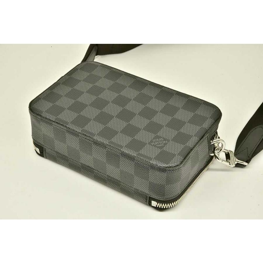 ★未使用級★　ルイヴィトン　アルファウェアラブルウォレット　ショルダーバッグ LOUIS VUITTON（ルイ・ヴィトン） 【新品未使用】ルイヴィトン