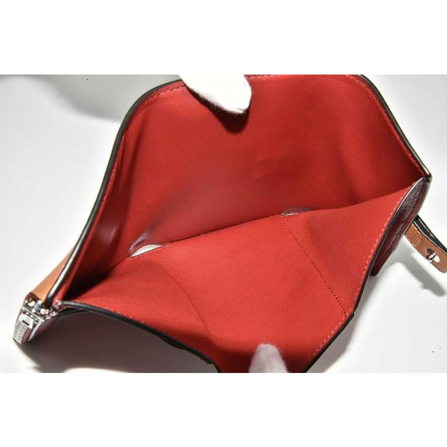 ロエベ　バーティカルウォレット　スモール　ライトキャラメル / ピーカンカラー LOEWE（ロエベ） バーティカル ウォレット スモール 三つ折り財布