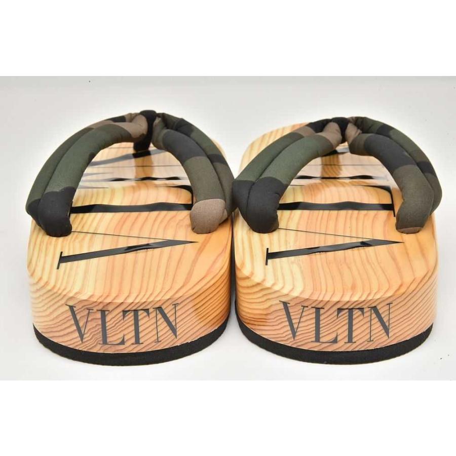 VALENTINO（ヴァレンティノ） ガラヴァーニ VLTNロゴ 迷彩 カモフラ