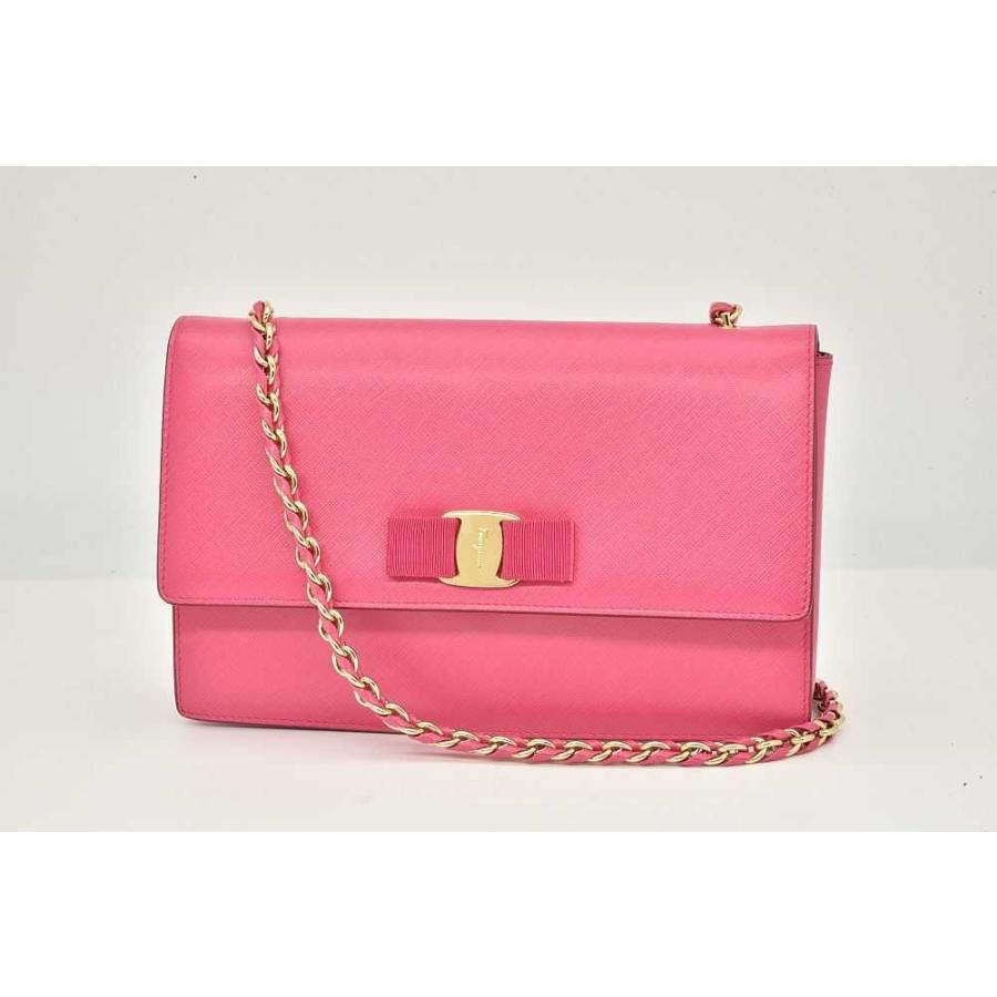 VARA（Salvatore Ferragamo） サルヴァトーレ フェラガモ ヴァラ
