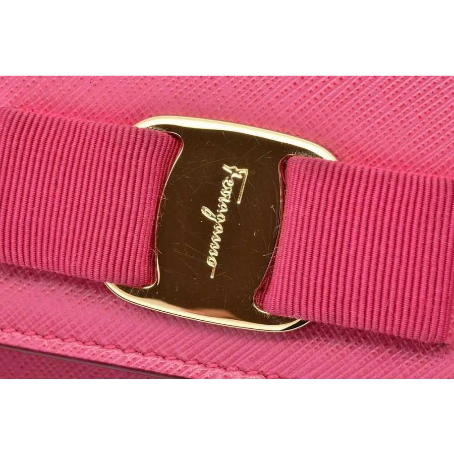 VARA（Salvatore Ferragamo） サルヴァトーレ フェラガモ ヴァラ