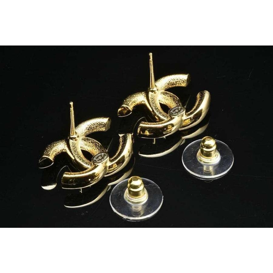 CHANEL シャネル ココマーク ピアス ゴールド ホワイト ブラック CHANEL シャネル ココマーク ピアス ゴールド ホワイト ブラック