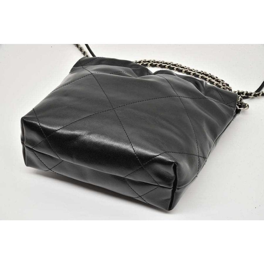 CHANEL シャネル 22 ミニ ハンドバッグ チェーンショルダー CHANEL シャネル 22 ミニ ハンドバッグ チェーンショルダー