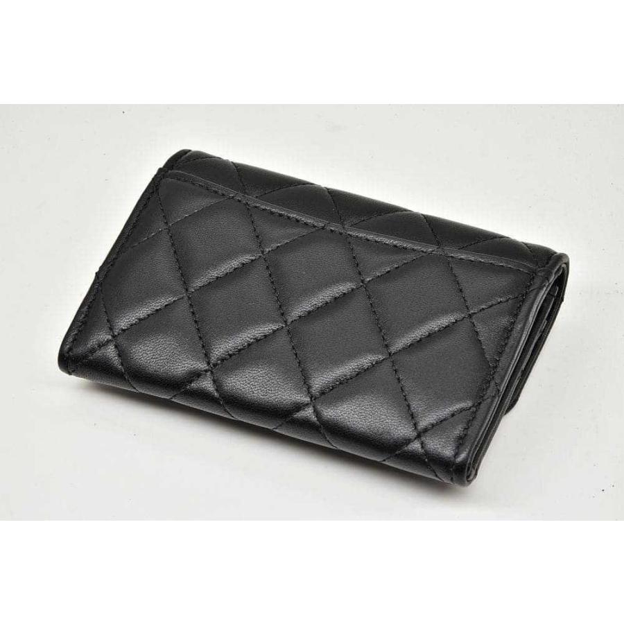マトラッセ シャネル クラシック フラップ カードケース ラムスキン