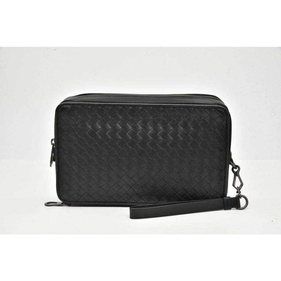 BOTTEGA VENETA（ボッテガ・ヴェネタ） イントレチャート クラッチ