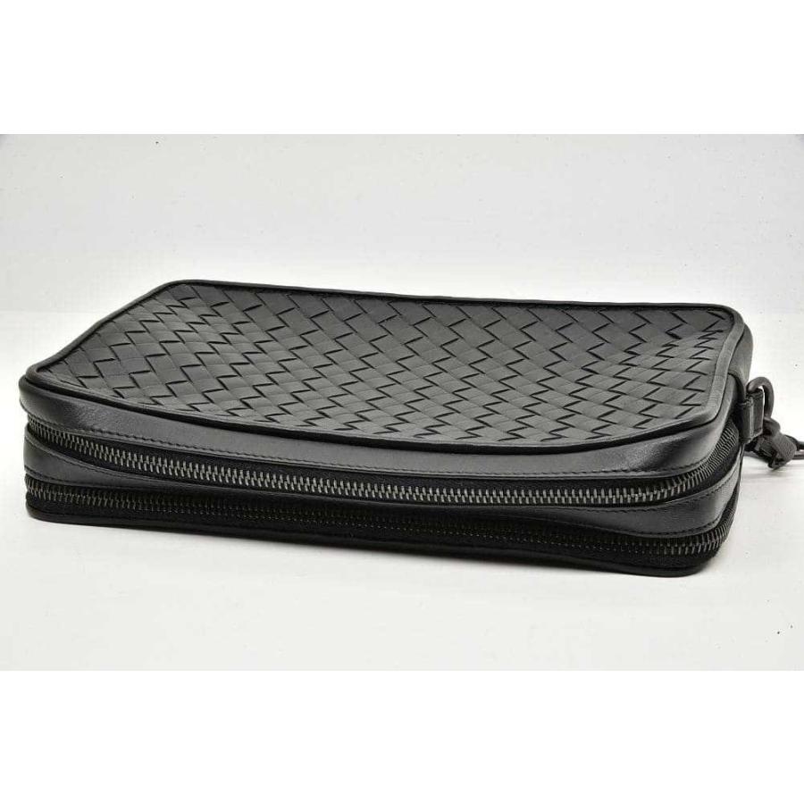 BOTTEGA VENETA（ボッテガ・ヴェネタ） イントレチャート クラッチ