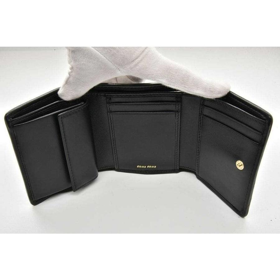miu miu（ミュウミュウ） マテラッセレザー 三つ折り財布 コンパクト