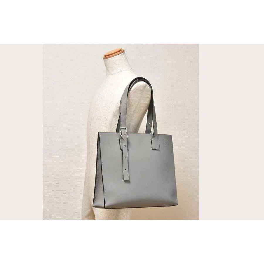 LOEWE（ロエベ） バックル ホリゾンタルトート ハンドバッグ
