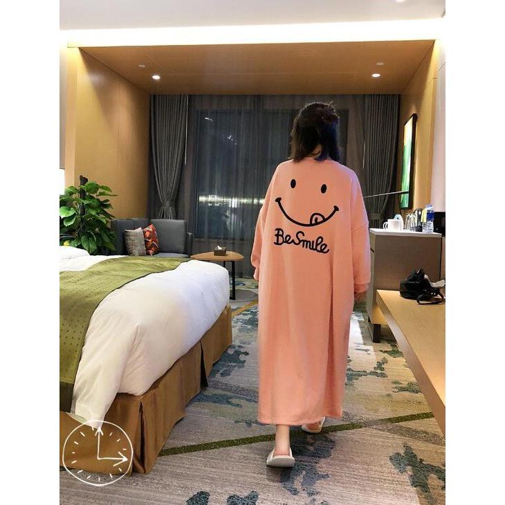 ルームウェアレ ディース もこもこ かわいいワンピース パジャマ 秋冬 ニコちゃん 寝巻き 部屋着 ホームウェア フリース大きいサイズ :DESW000125488:山口アパレルショップ - 通販 - Yahoo!ショッピング ルームウェアレ ディース もこもこ かわいいワンピース パジャマ 秋冬 ニコちゃん 寝巻き 部屋着 ホームウェア フリース大きいサイズ :DESW000125488:山口アパレルショップ - 通販 - Yahoo!ショッピング